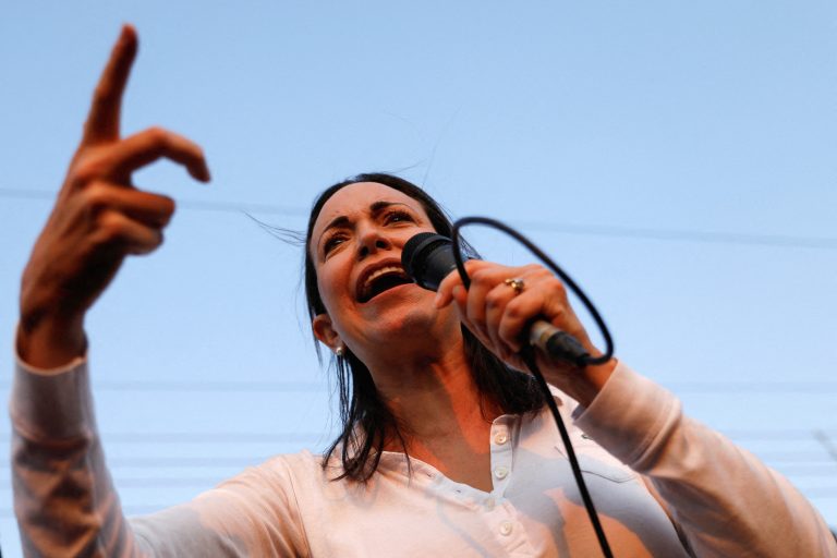 2023-06-23t183207z-5128408-rc2m20af3a41-rtrmadp-3-venezuela-politics.jpg