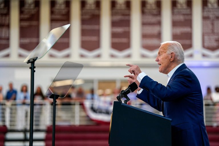 2024-07-12t234220z-358500870-rc2zt8ao6i3c-rtrmadp-3-usa-election-biden.jpg
