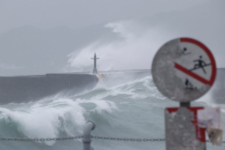 2024-07-24t145312z-1-lynxmpek6n0q4-rtroptp-4-asia-weather-taiwan.jpg