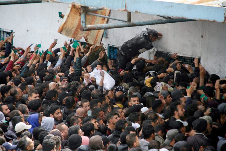 2024-04-18t191403z-24787882-rc2897ammtk5-rtrmadp-3-israel-palestinians-un-aid.jpg