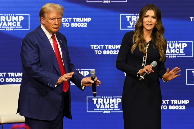 2024-10-15t002331z-1869566935-rc2nkaaoawar-rtrmadp-3-usa-election-trump.jpg