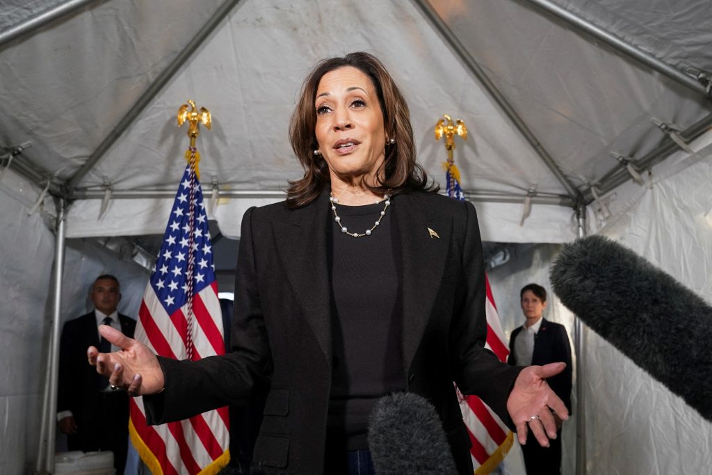 2024-10-18t180903z-940758559-rc25naajzmmw-rtrmadp-3-usa-election-harris.jpg