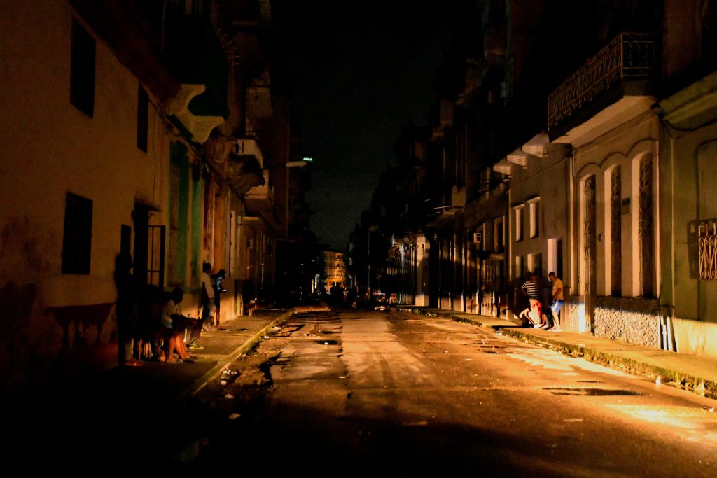 2024-10-19t022936z-487703872-rc2bnaalbq4f-rtrmadp-3-cuba-crisis-energy.jpg