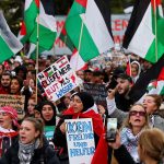 pessoas-manifestam-se-em-apoio-aos-palestinos-em-gaza-em-berlim.jpg