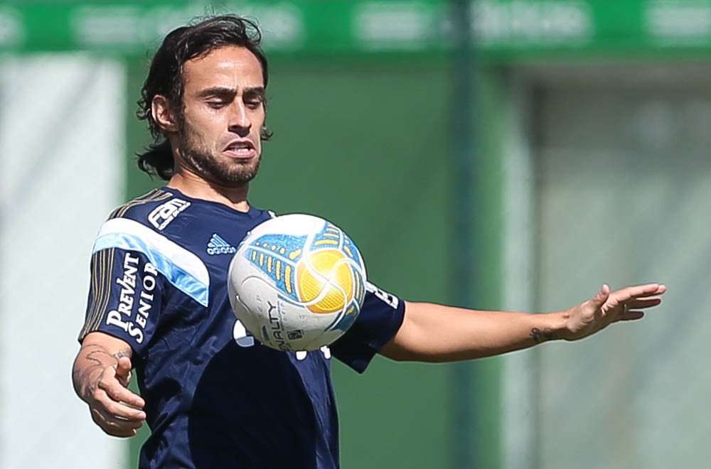 valdivia-no-palmeiras-foto-cesar-greco-palmeiras.jpg