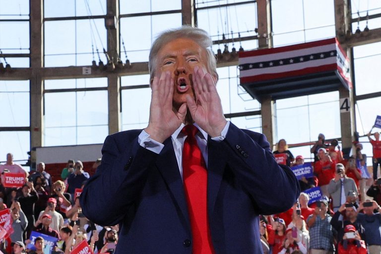 2024-11-04t173757z-801428598-rc2hyaalhm12-rtrmadp-3-usa-election-trump.jpg