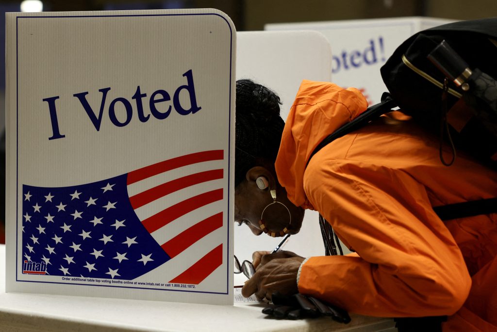 2024-11-05t131415z-1251873277-rc20zaap7f0k-rtrmadp-3-usa-election.jpg