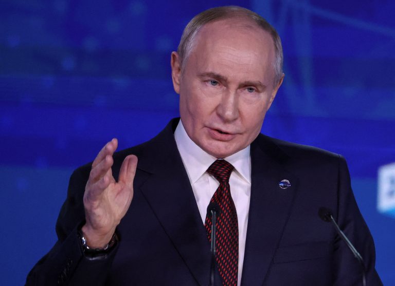 2024-11-07t181433z-432530073-rc2i0ba8yc04-rtrmadp-3-russia-putin.jpg