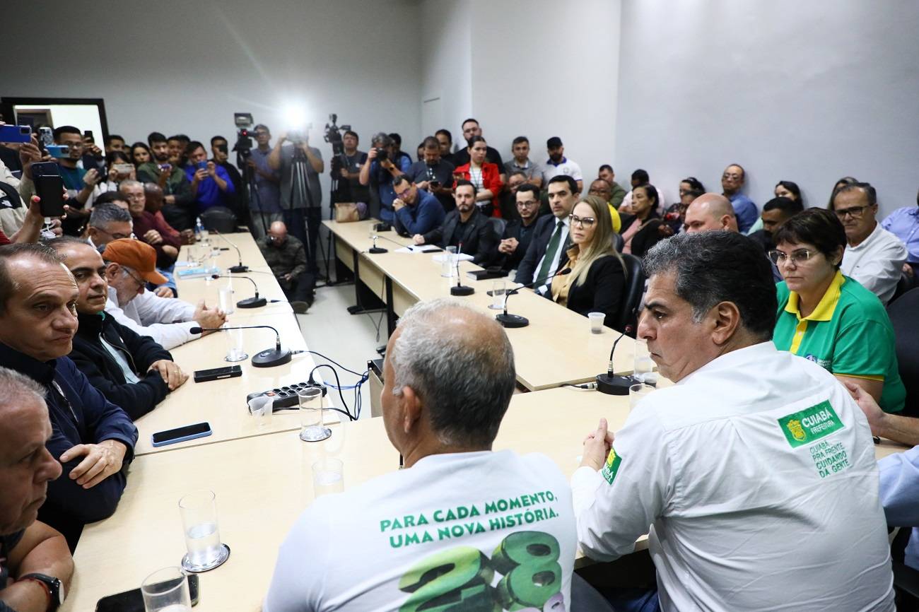 “Reconstrução e Solidariedade: Cuiabá se Une para Resgatar o Shopping Popular Após Incêndio Devastador”