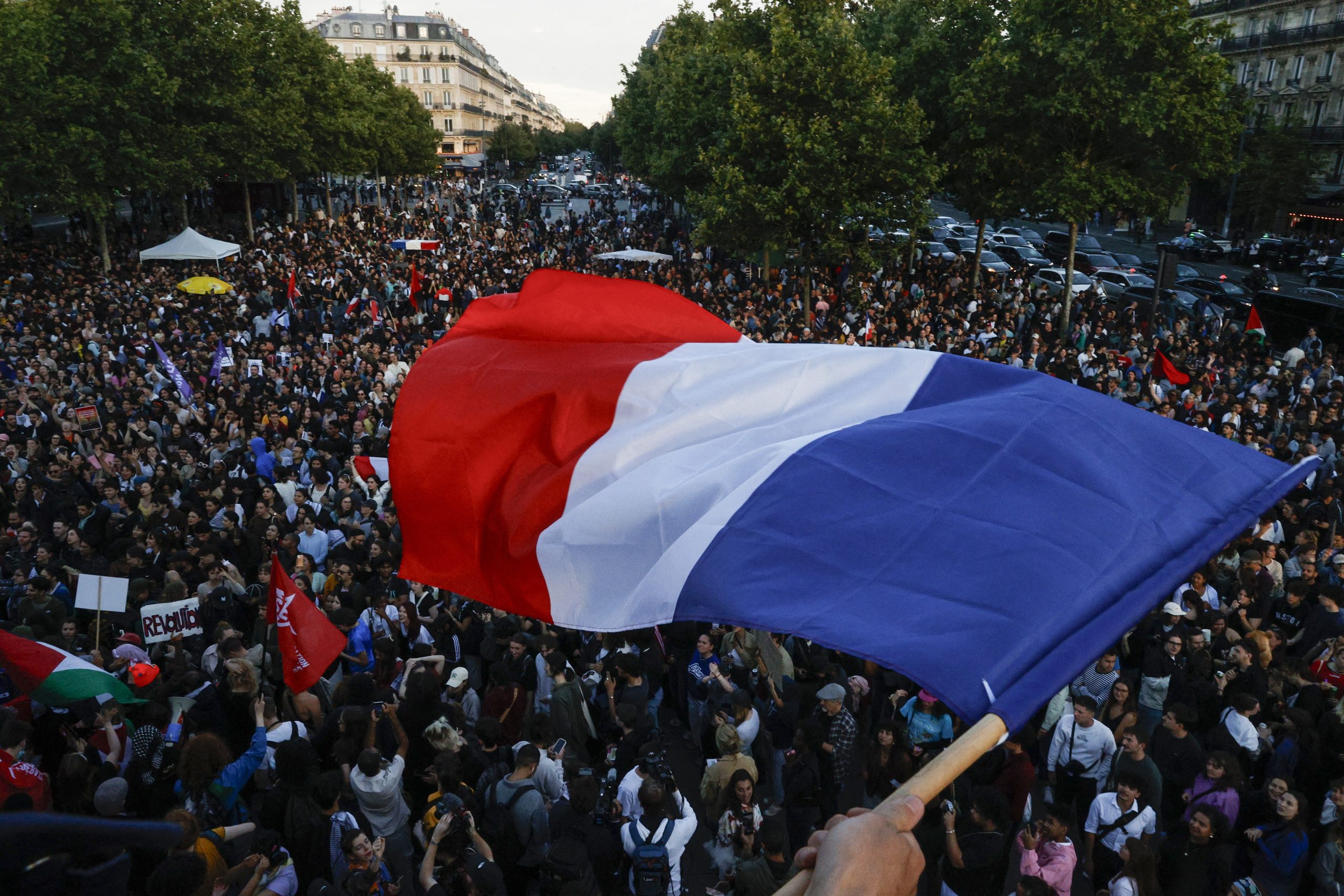 Eleições legislativas na França: Veja repercussão