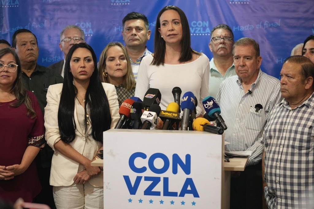 Desconfiada de processo eleitoral sob Maduro, oposição venezuelana relata dificuldades para credenciar fiscais eleitorais