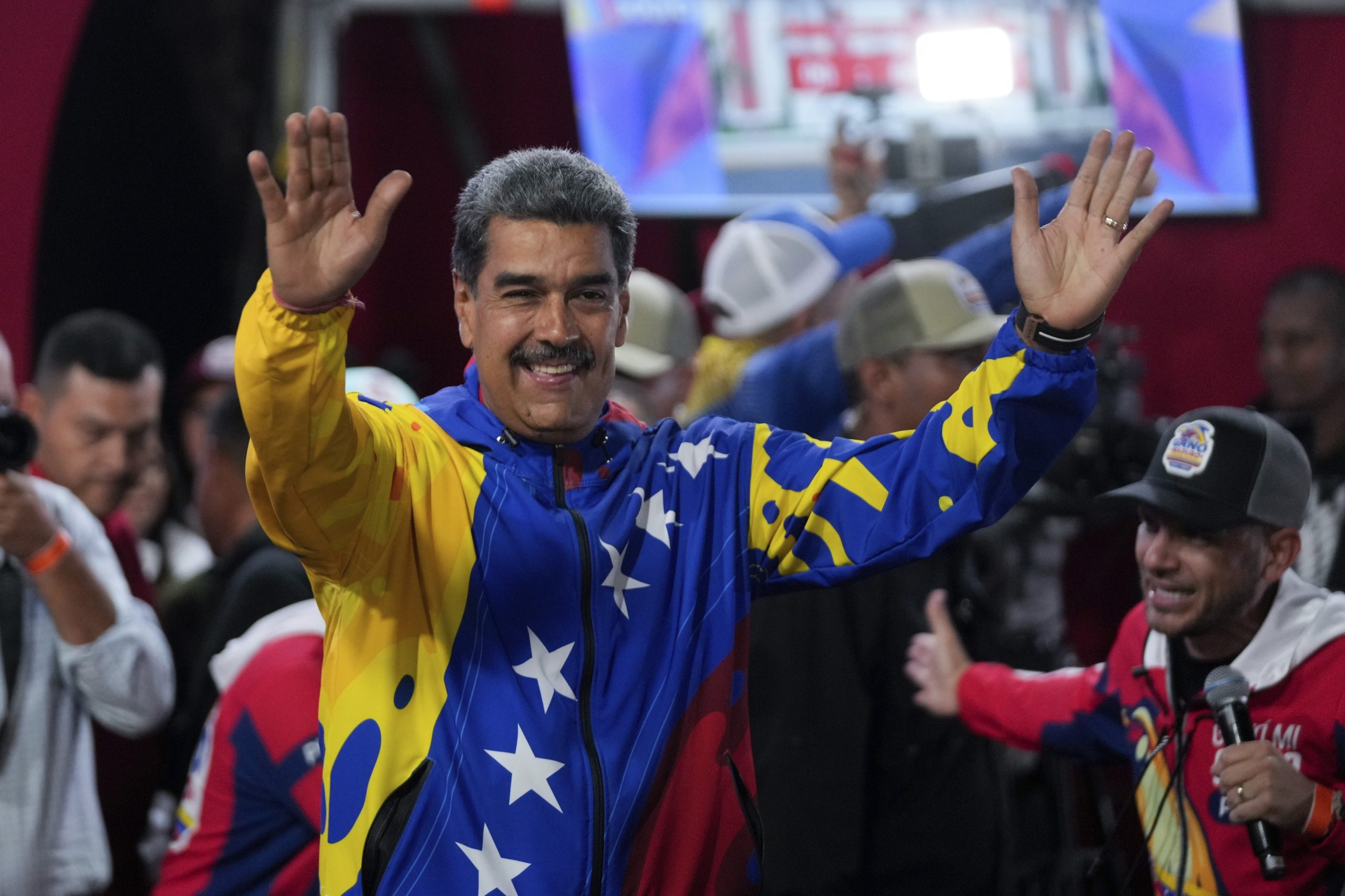 Em resposta a protestos, Maduro coloca Forças Armadas nas ruas da Venezuela e faz convocação popular pró-governo