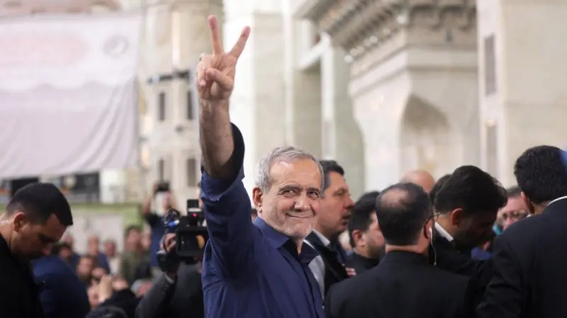 O terremoto político no Irã que permitiu eleição de presidente reformista