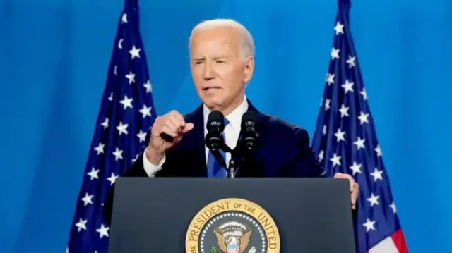 Biden testa negativo para Covid, retorna à Casa Branca e diz que fará pronunciamento sobre desistência na quarta