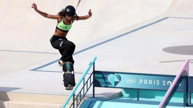 Quem é a artista que vestiu Rayssa Leal nos Jogos Olímpicos de Paris 2024