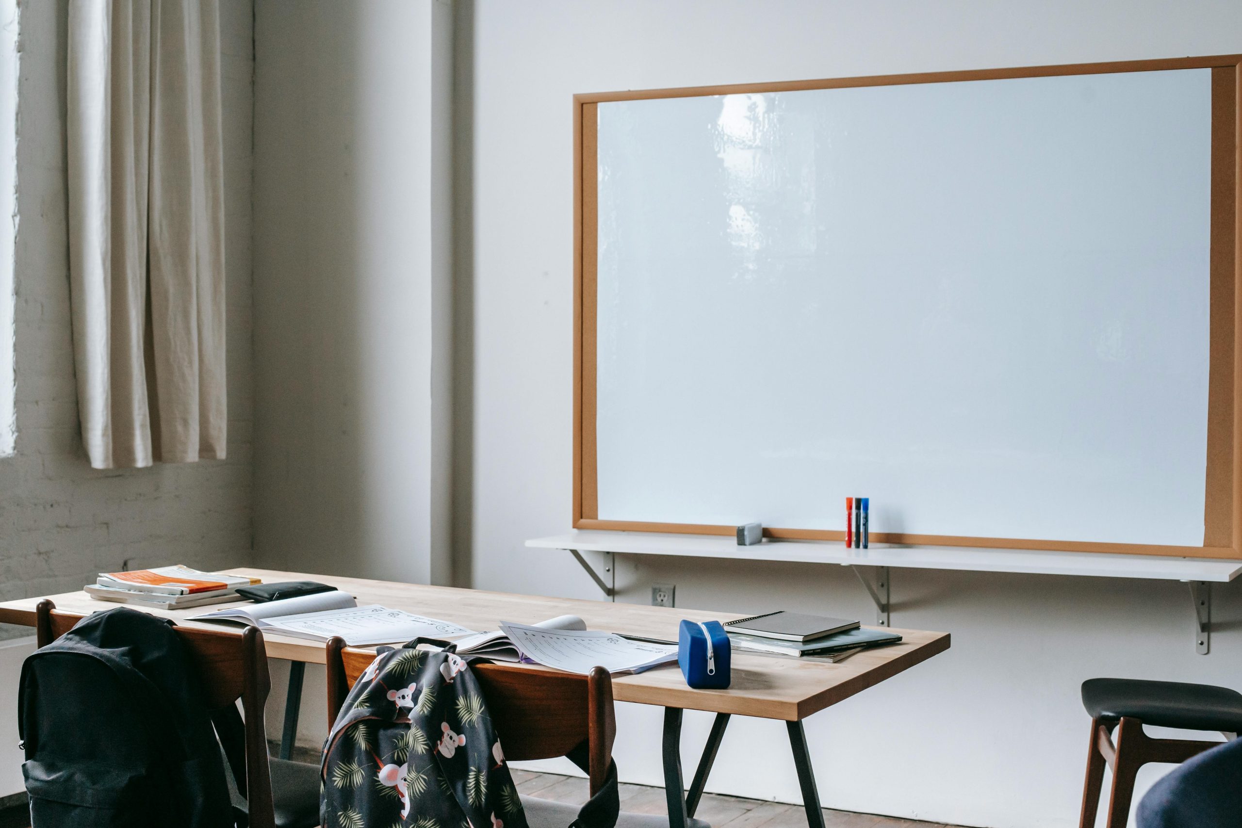 O que é a educação permissiva praticada por pais em casa e por que ela está ‘enlouquecendo’ professores?