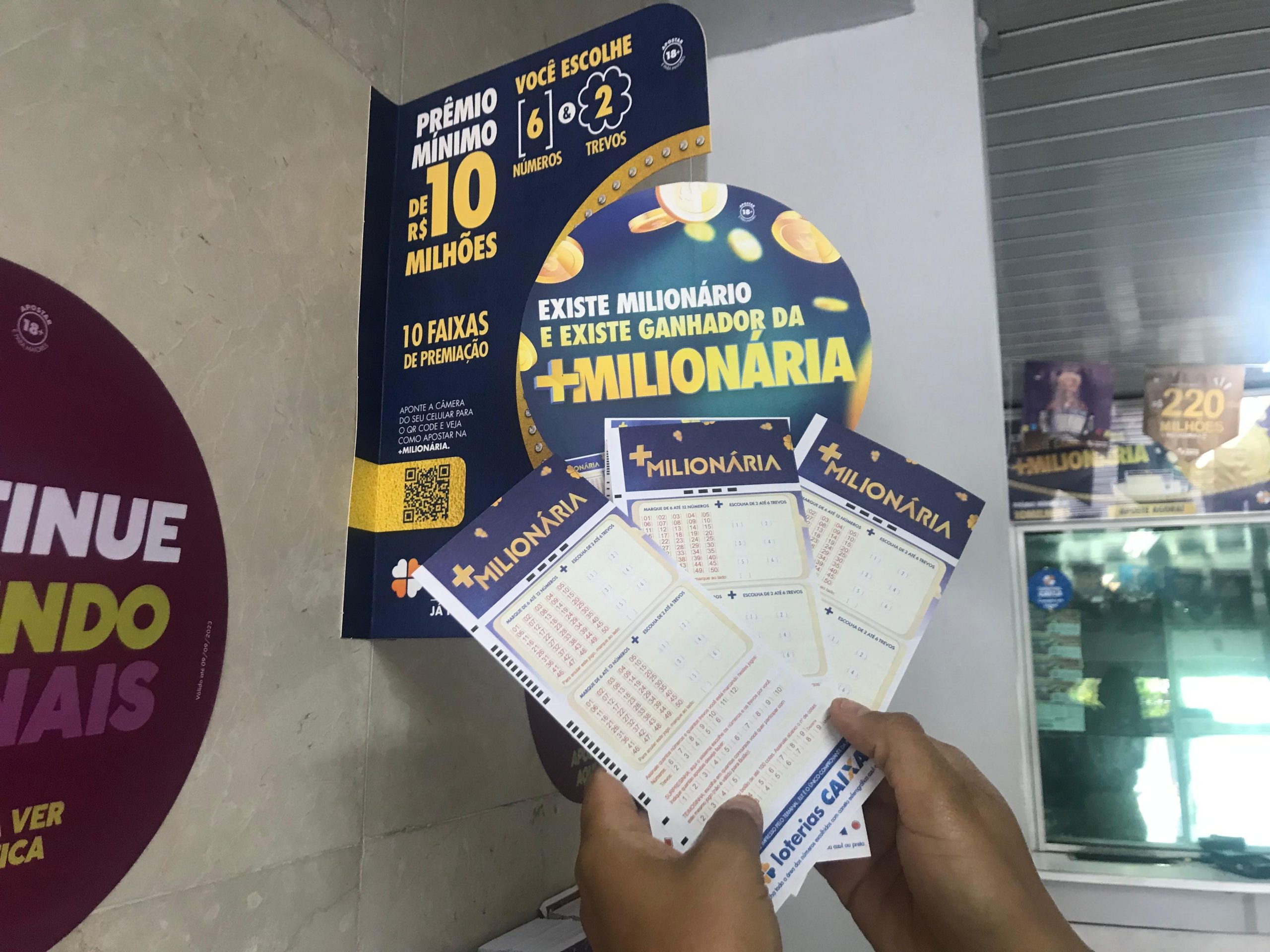 Prêmio da +Milionária movimenta lotérica de Manaus; público relata o que faria com R$ 250 milhões