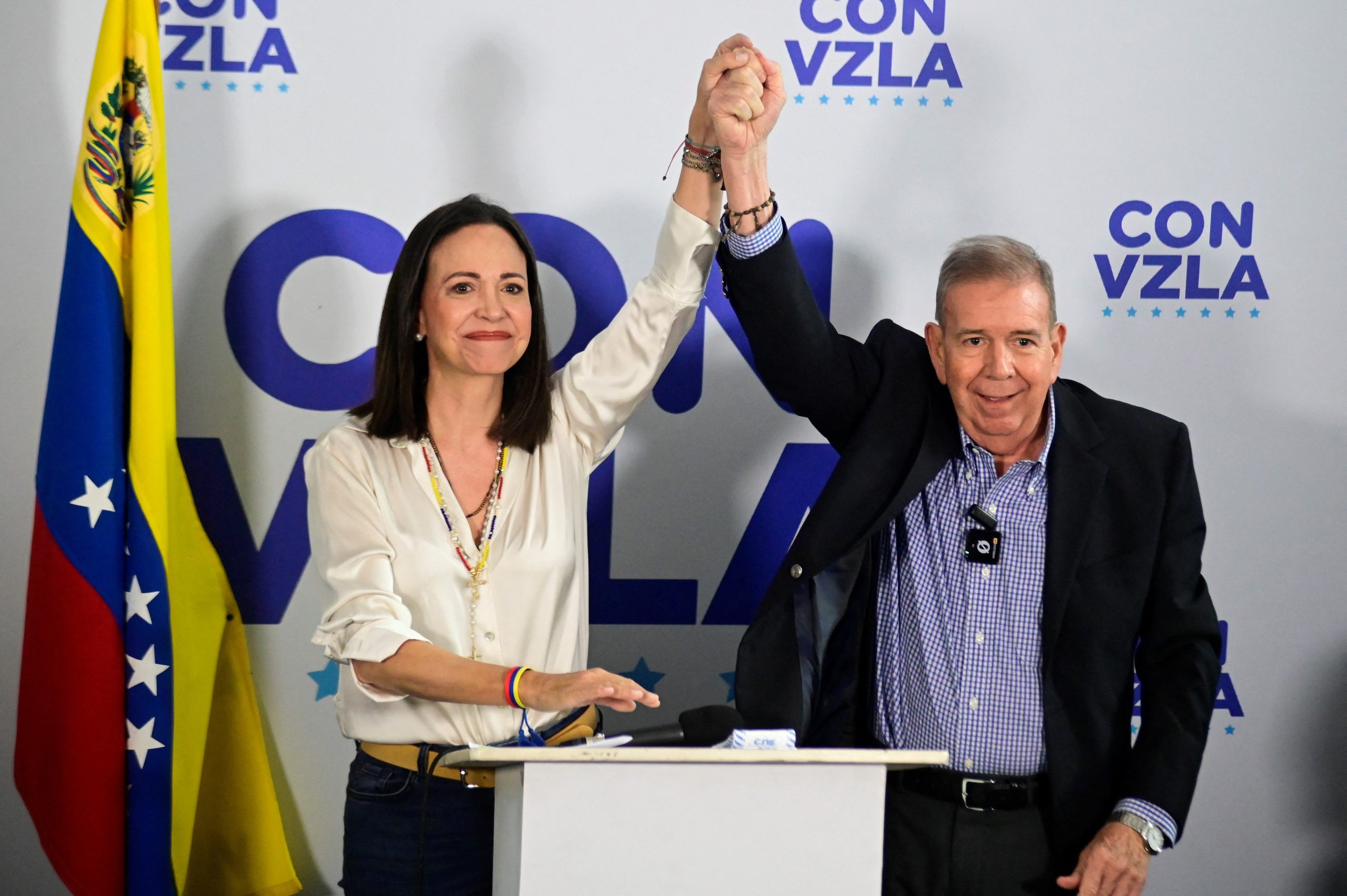 Edmundo González proclama a si mesmo presidente da Venezuela