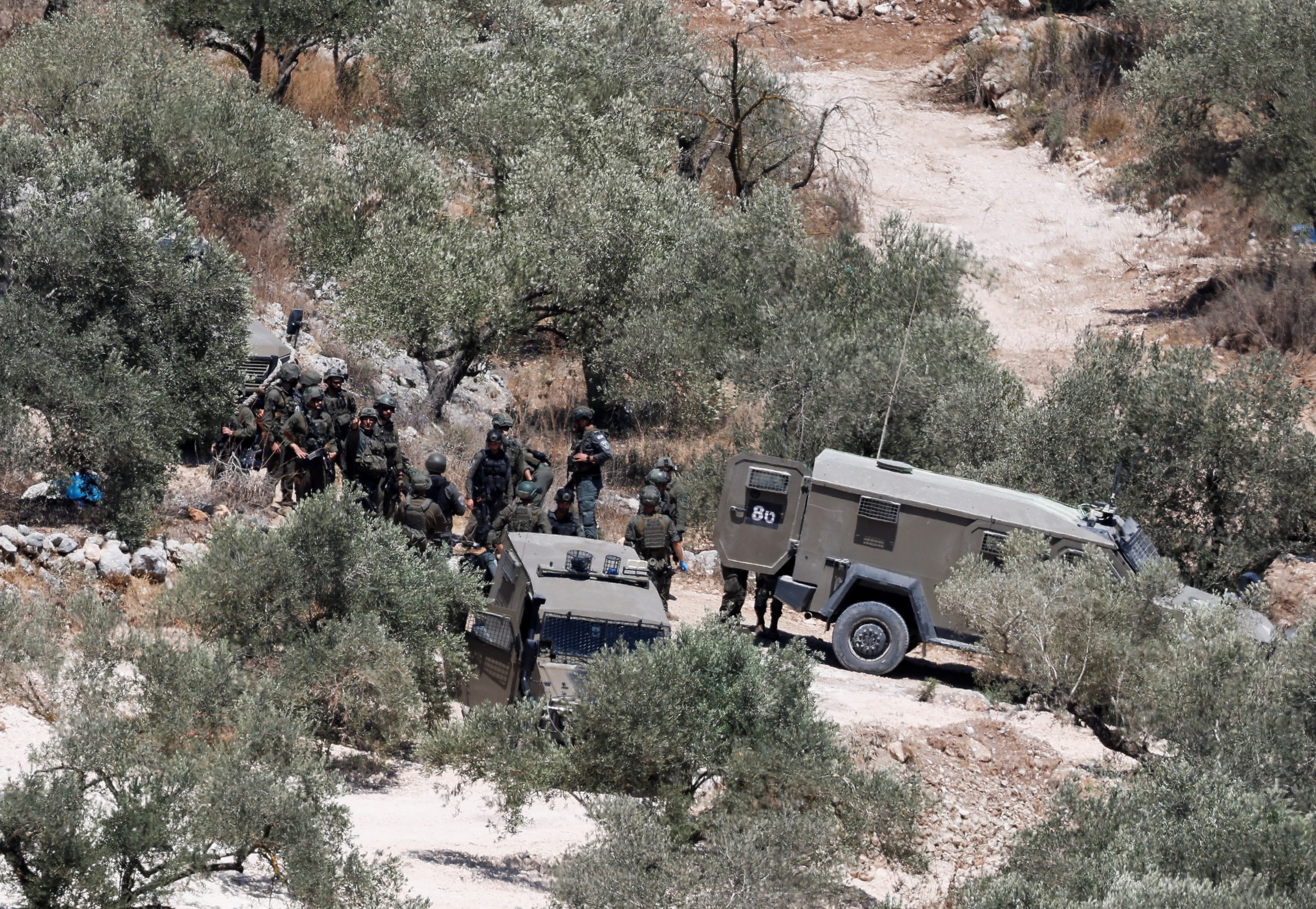 Ataques israelenses matam nove palestinos na Cisjordânia