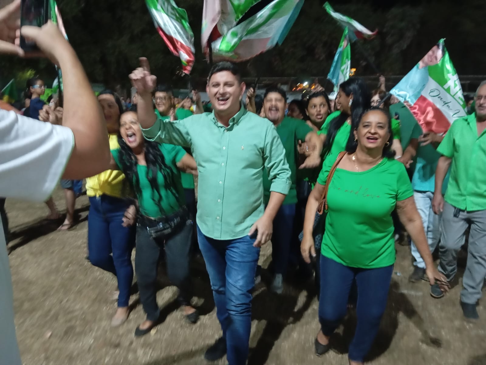 “Jero Neto Reafirma Compromisso e Recebe Apoio Massivo na Convenção do MDB em Várzea Grande”