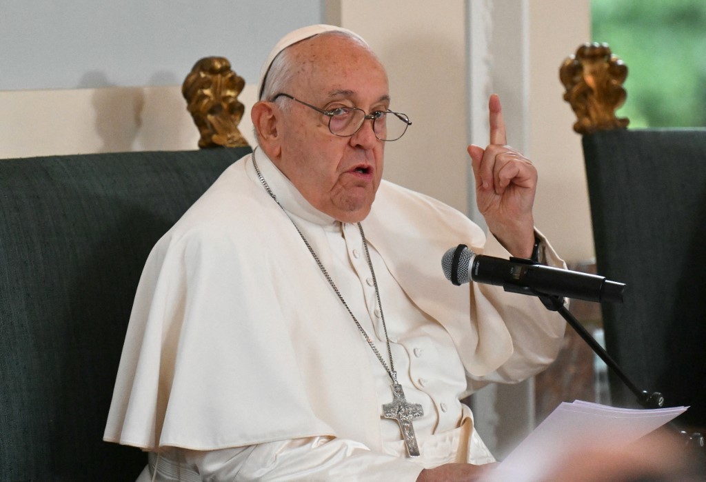 Papa Francisco diz que Igreja deve ‘ter vergonha e pedir perdão’ por casos de abuso sexual contra menores
