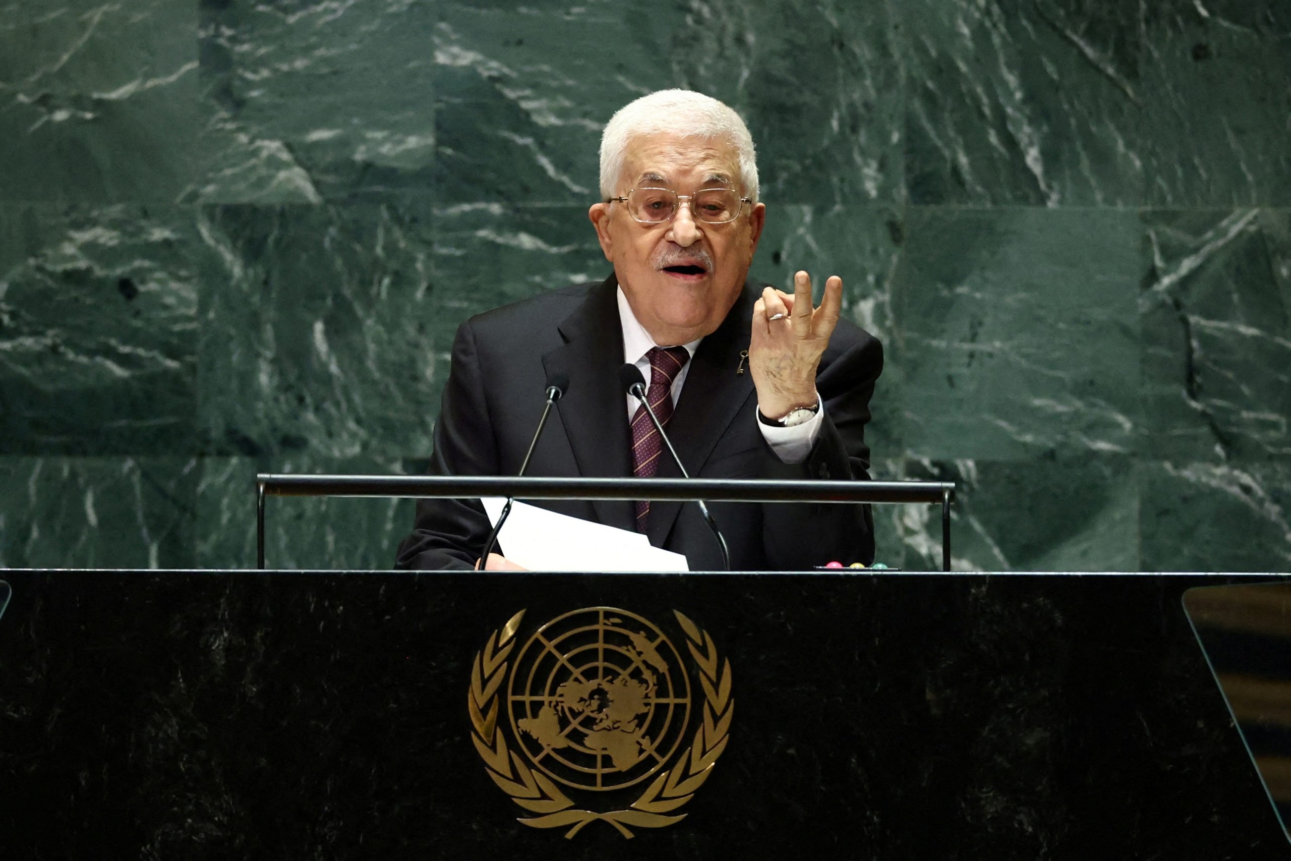 Israel diz que EUA enviarão mais US$ 8,7 bi em ajuda militar, e chefe da Autoridade Palestina pede na ONU que Ocidente pare de enviar armas