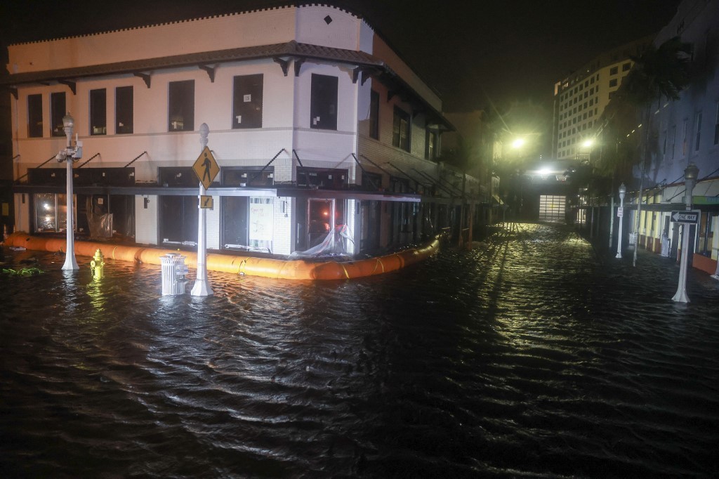 Furacão Milton: VÍDEOS e FOTOS da chegada da tempestade na Flórida
