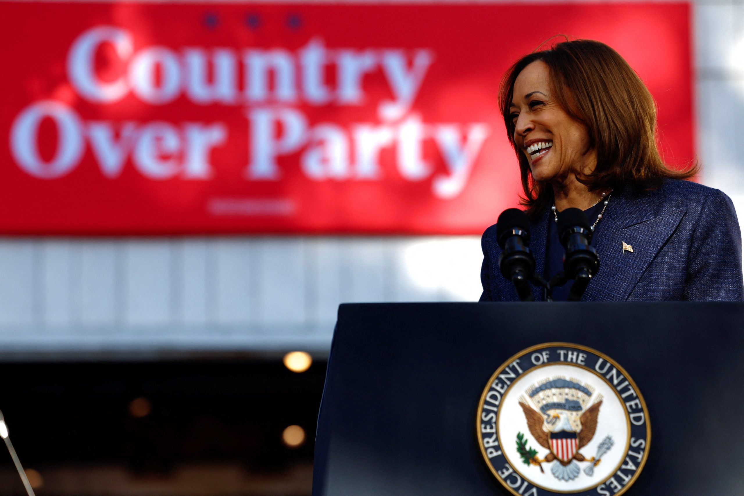 ‘Minha presidência não será uma continuação da de Biden’, diz Kamala Harris em entrevista na TV