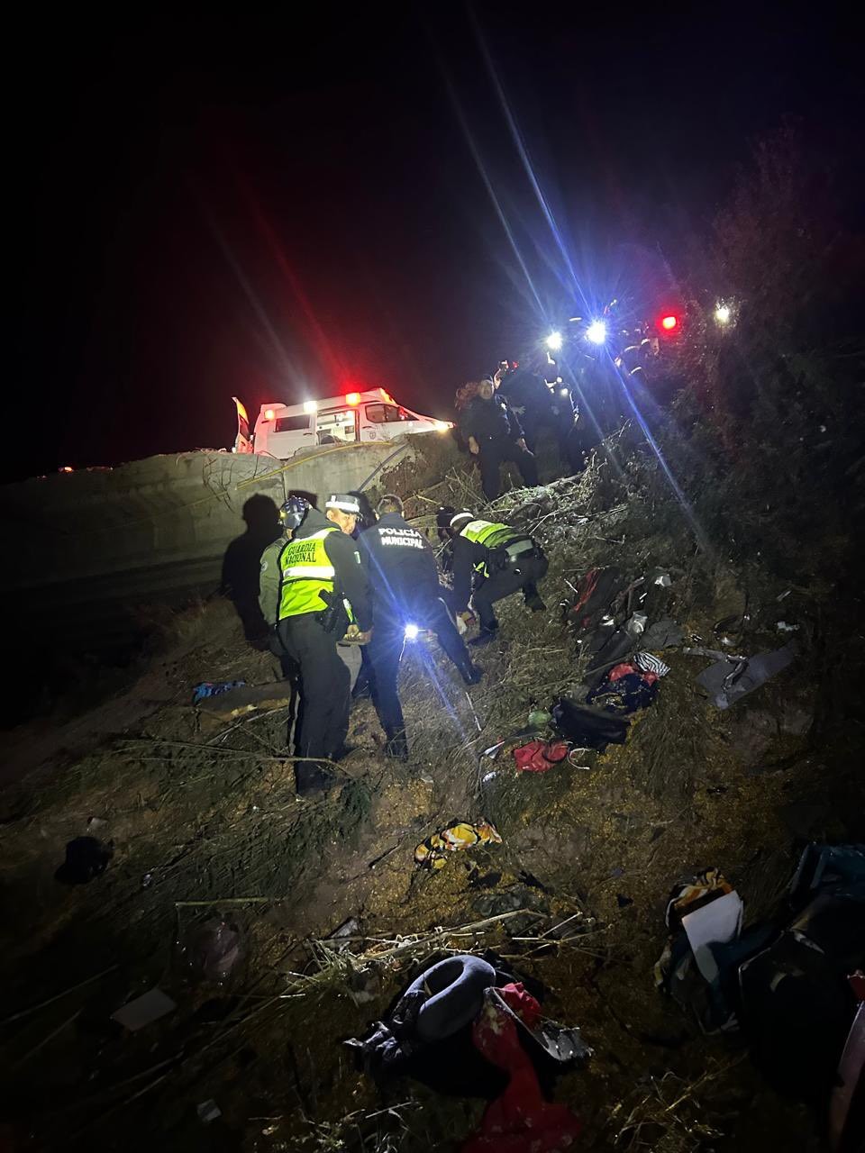 Acidente de ônibus deixa 19 mortos no México
