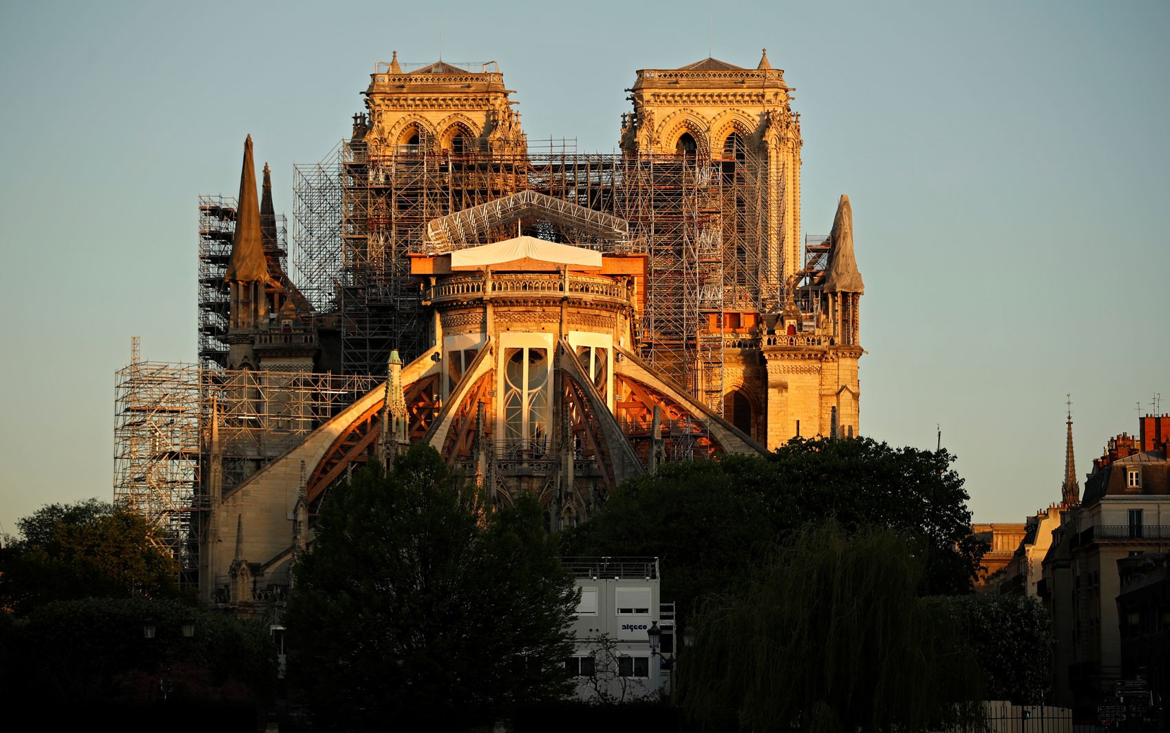 Sinos da catedral de Notre-Dame tocam pela primeira vez desde o incêndio de 2019