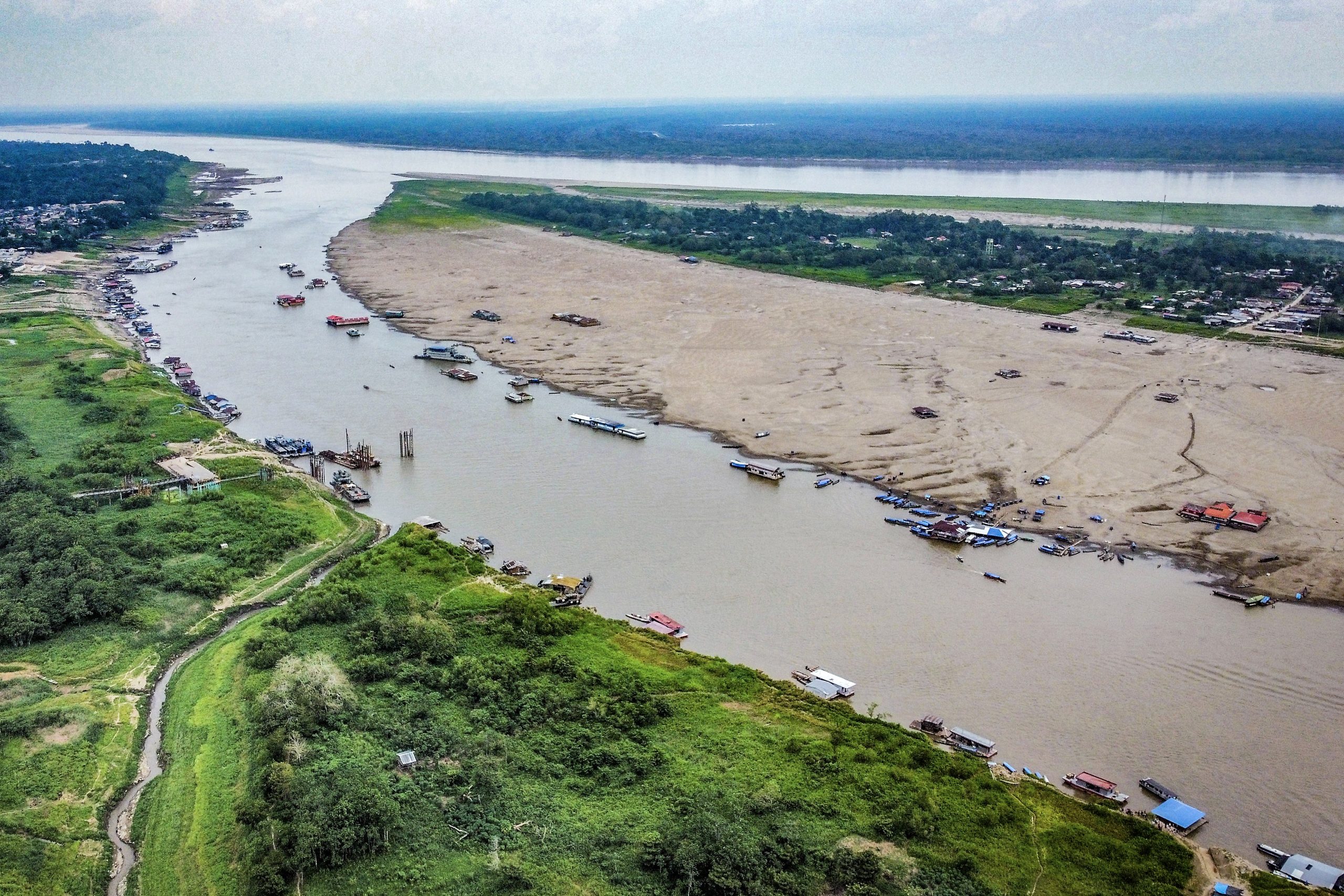 Seca extrema afeta mais de 420 mil crianças na Amazônia, diz Unicef