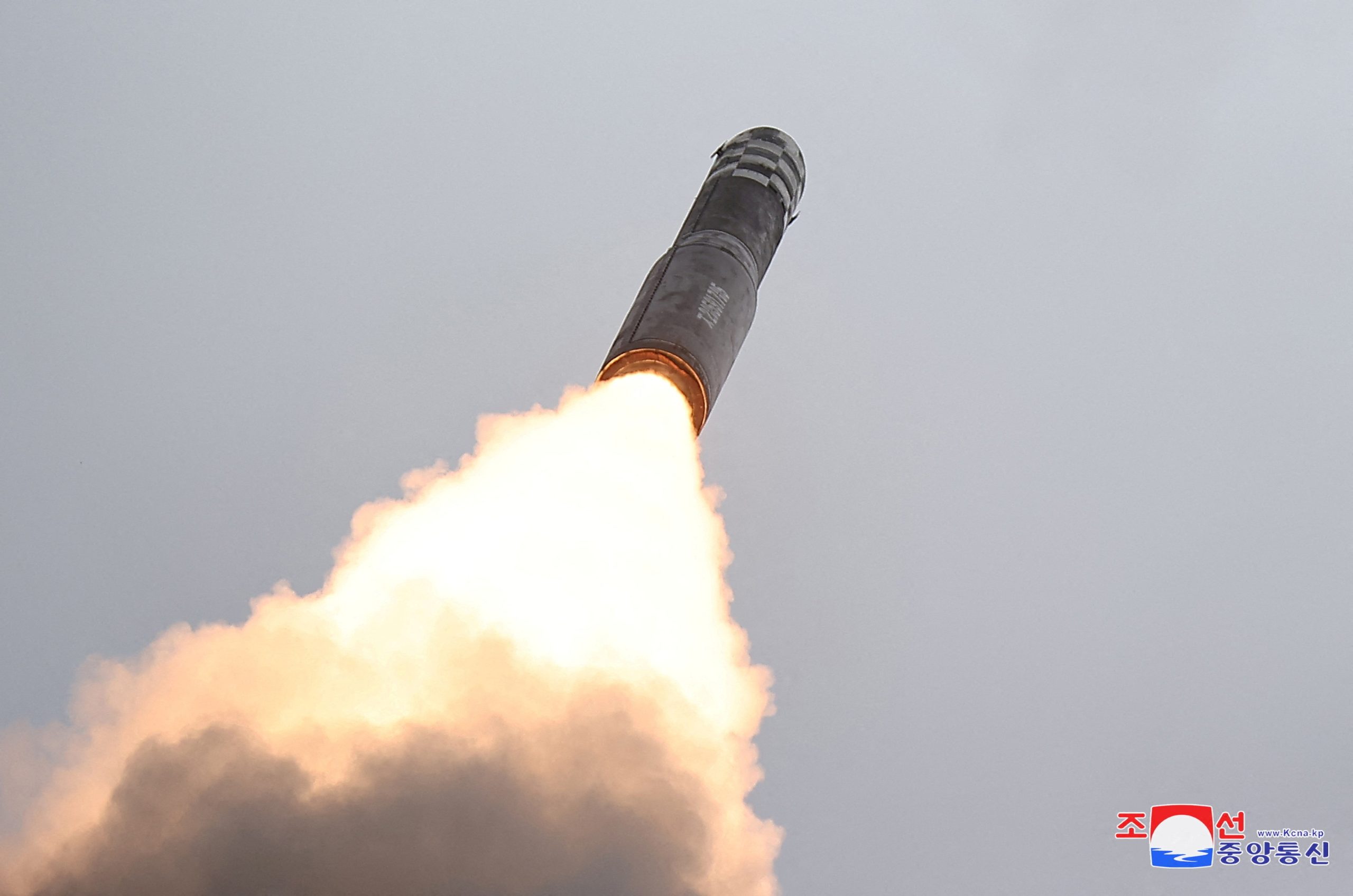 Coreia do Norte acusa, sem provas, EUA e Coreia do Sul de preparar ataque nuclear contra o país