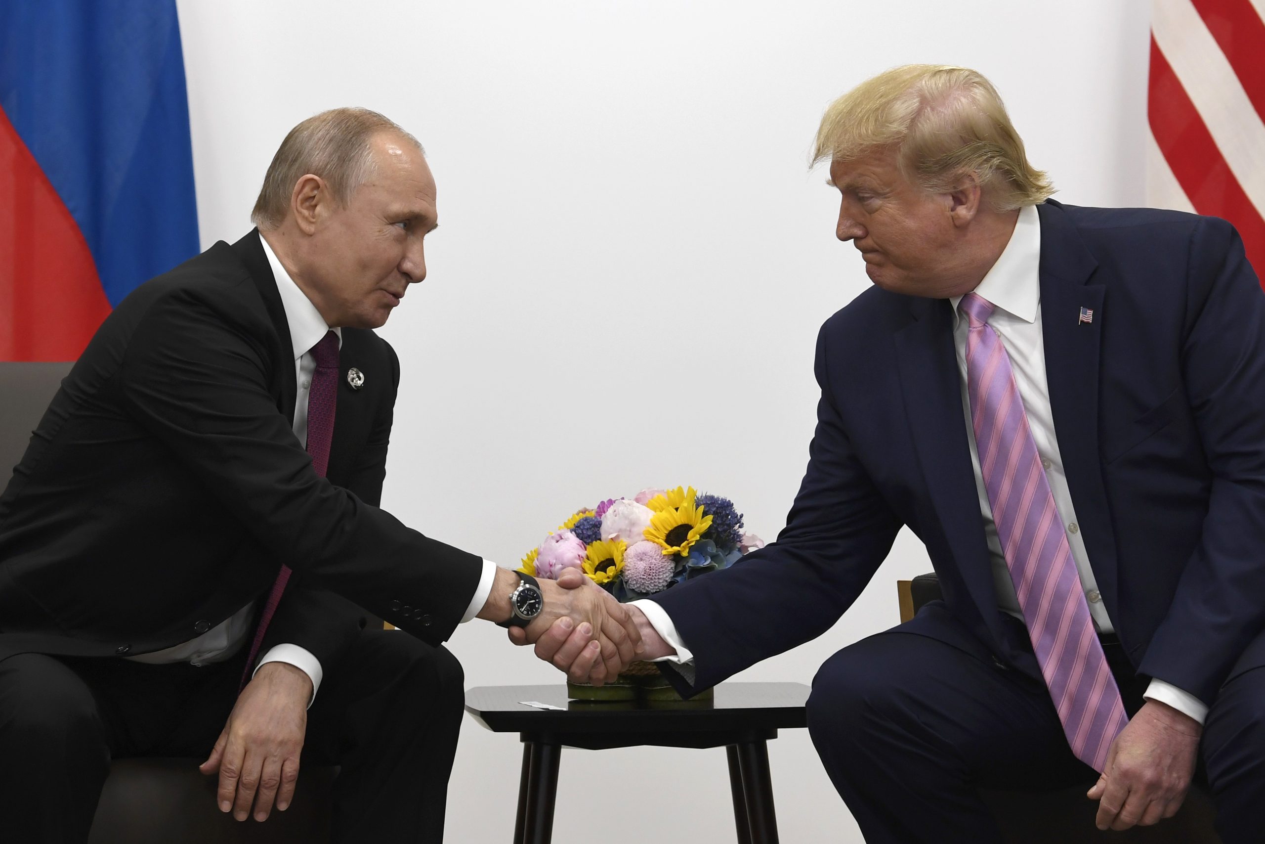 Trump já falou com Putin e Zelensky sobre a guerra na Ucrânia, diz jornal