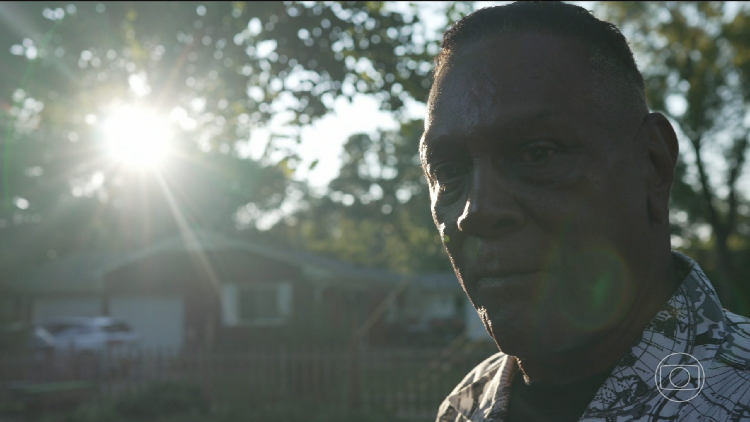 Conheça a história de um homem que teve o sonho americano interrompido por causa do racismo