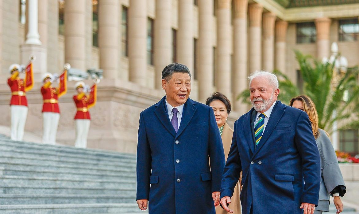 Presidente da China confirma viagem ao Brasil para reuniões de líderes do G20